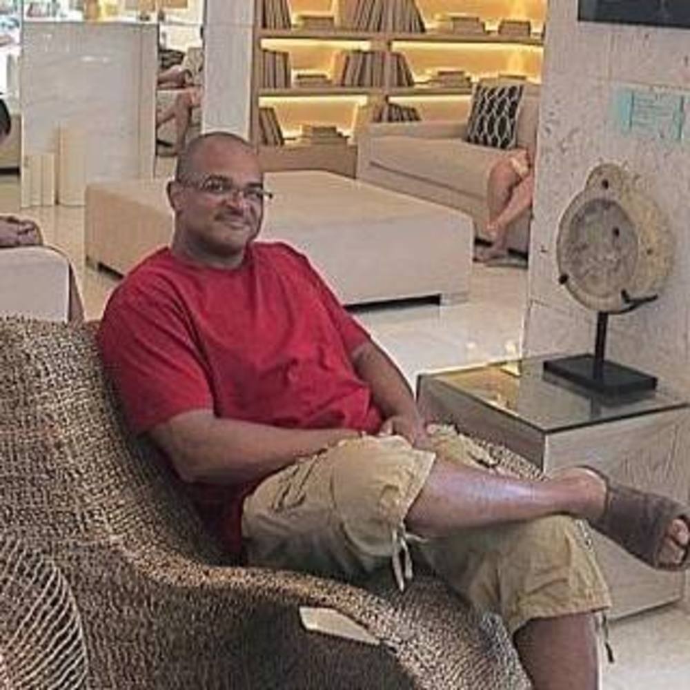 Meet your Posher, Larry